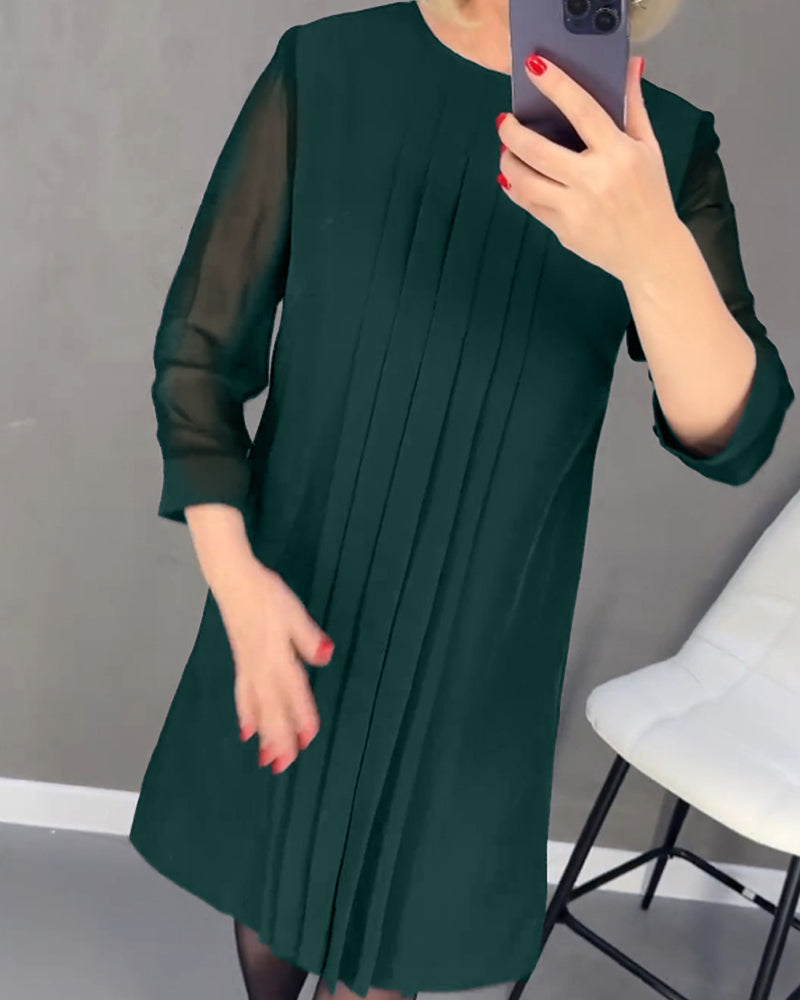 Julie | Einfarbiges, plissiertes Patchwork-Mesh-Kleid