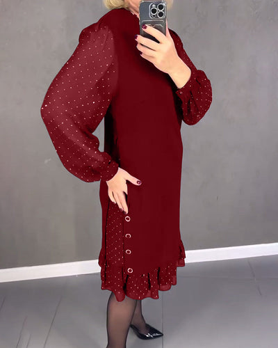 Langärmeliges Kleid mit Tupfen